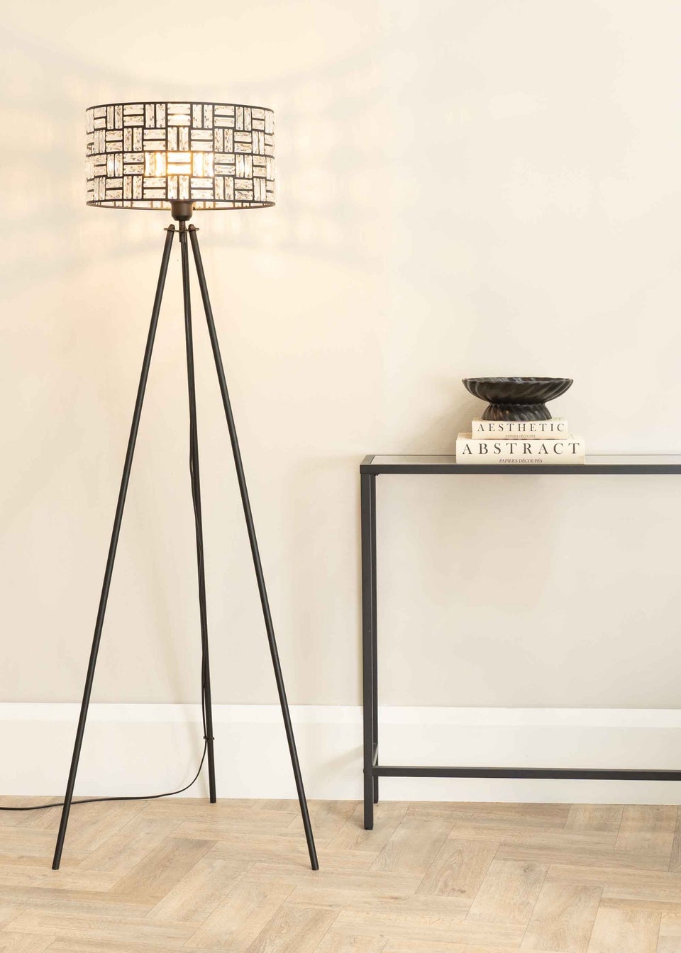 ValueLights Elise Matte Black Floor Lamp with Black Drum Shade