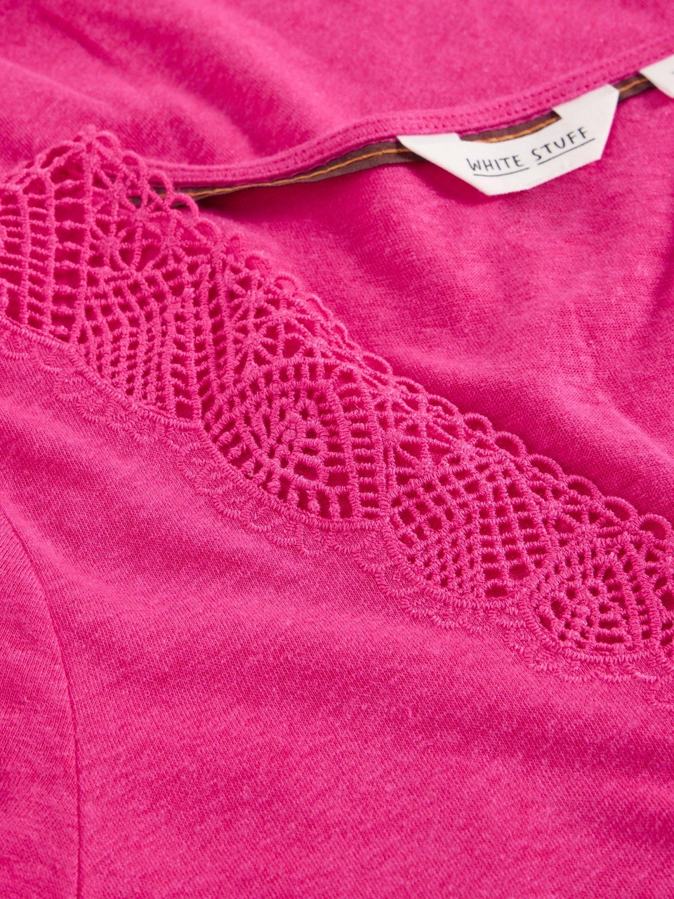 Ellie T-Shirt mit Spitzenbesatz