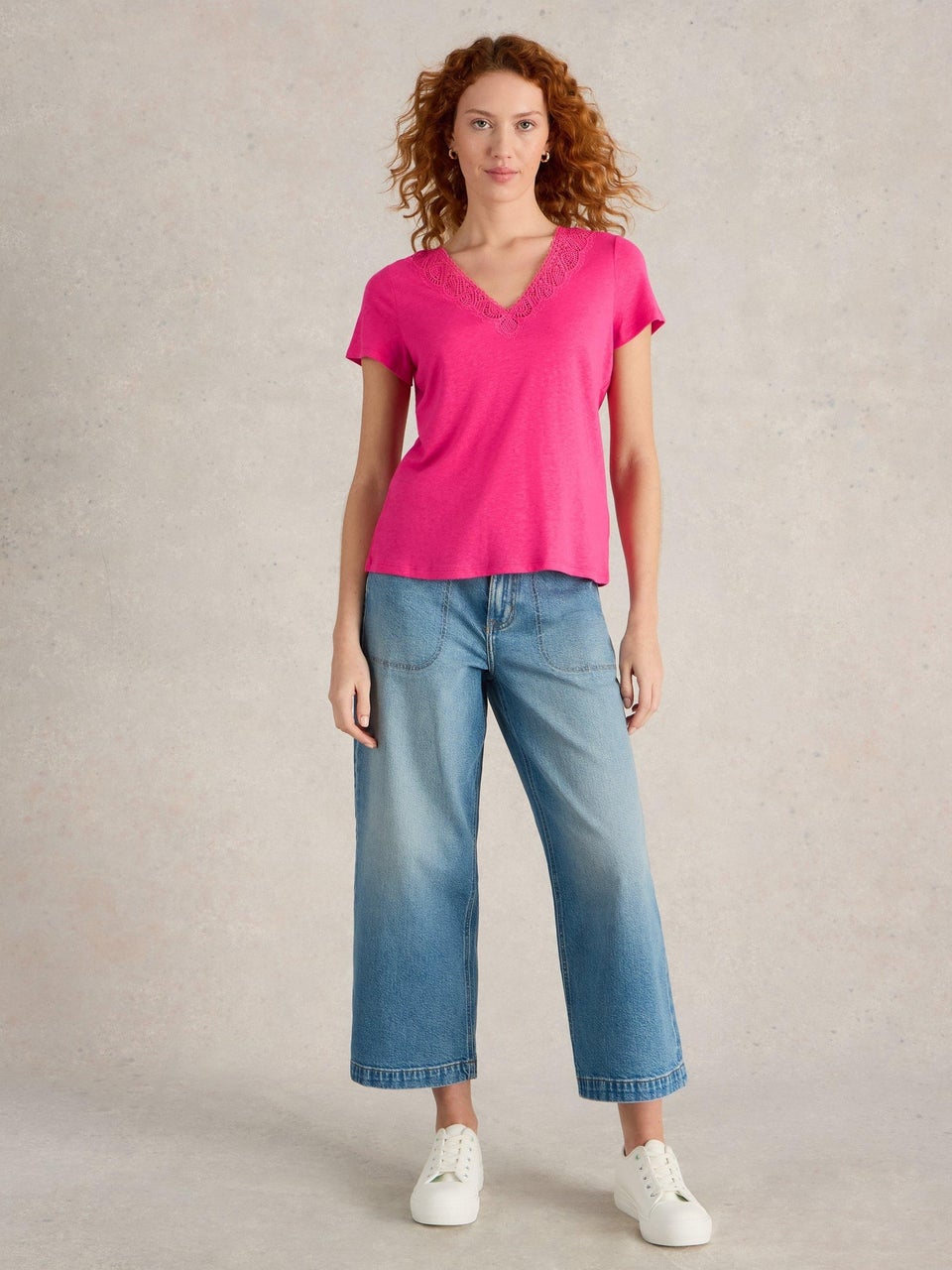 Ellie T-Shirt mit Spitzenbesatz