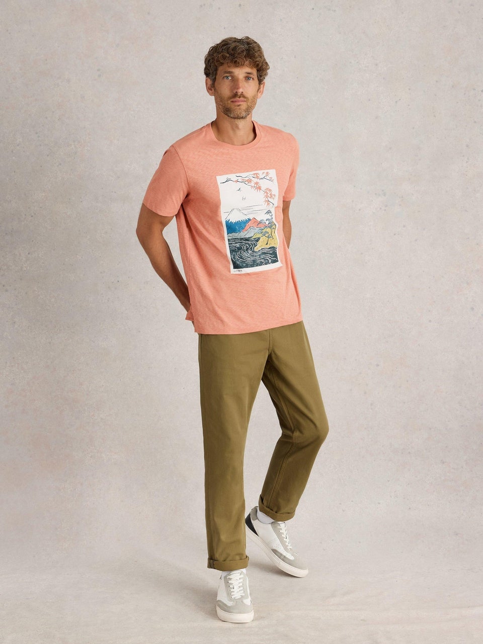 T-Shirt mit Bergmotiv