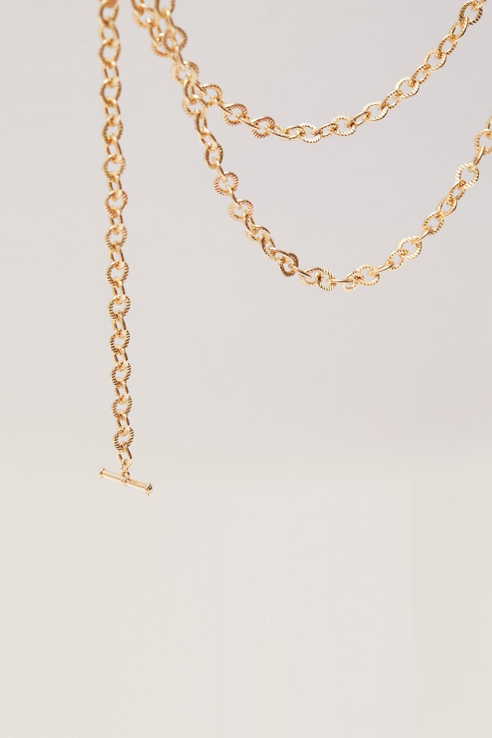 Mood Gold Polished Textured Chain Belt