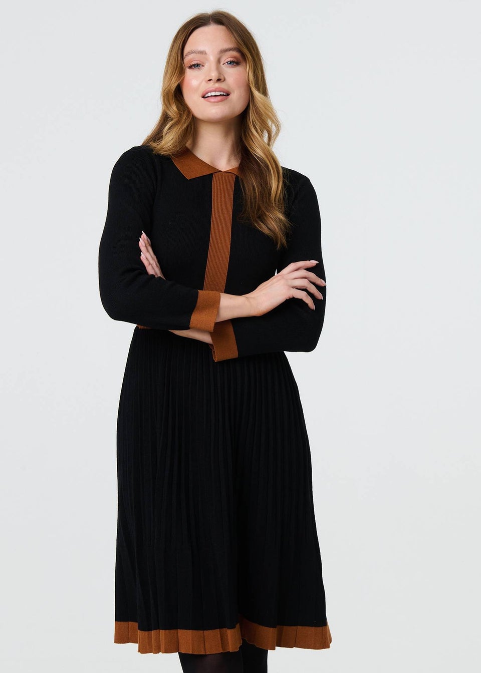 Izabel London Black Border Print Pleated Knit Knee Length Dress