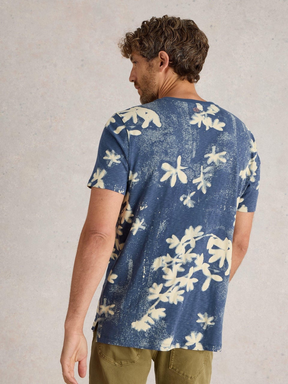 T-Shirt mit floralem Print