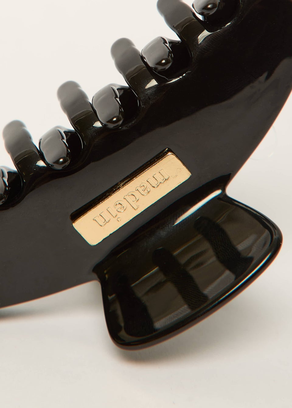 Madein Classic Maya Claw Clip in Black