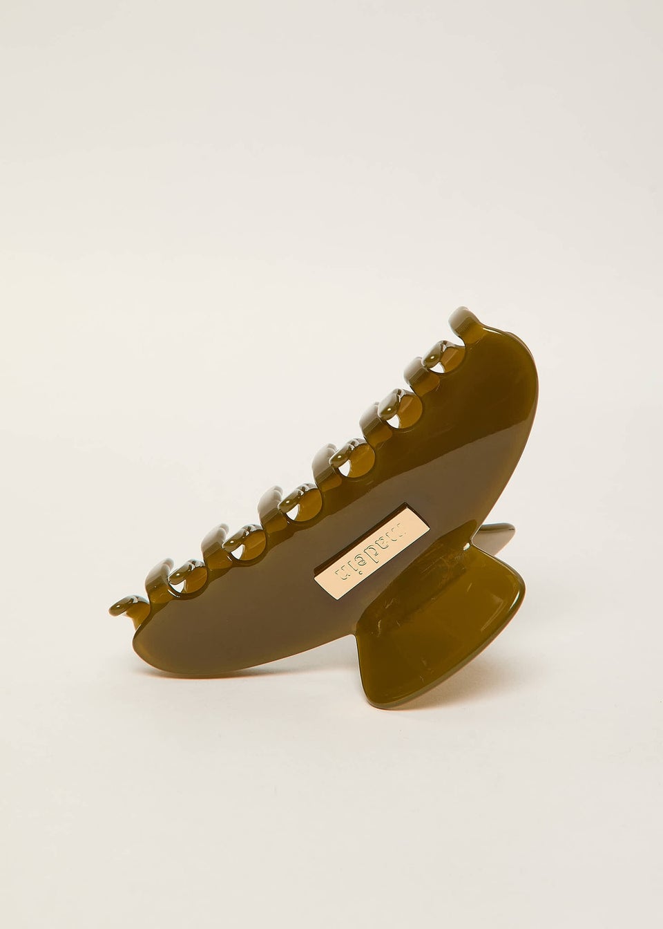 Madein Classic Maya Claw Clip in Olive