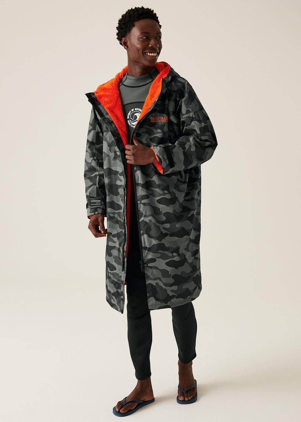 Regatta Grey Black Camo Adult Changing Waterproof Hydrofort Robe