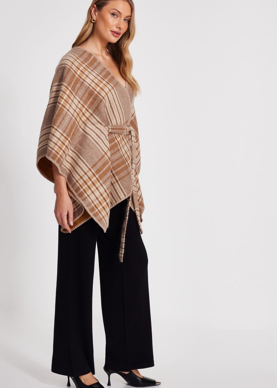 Quiz Cream Checked Belt Cape