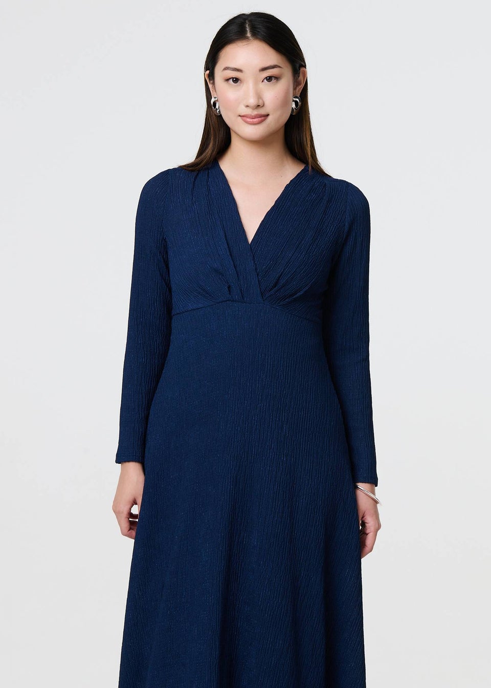 Izabel London Navy Textured Ruched Long Sleeve Midi Dress