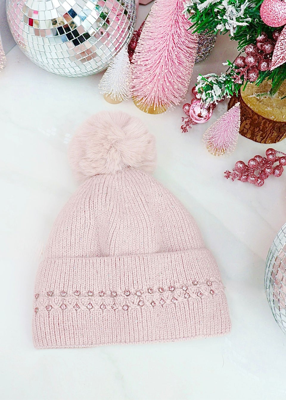 Pale pink bobble hat cheap