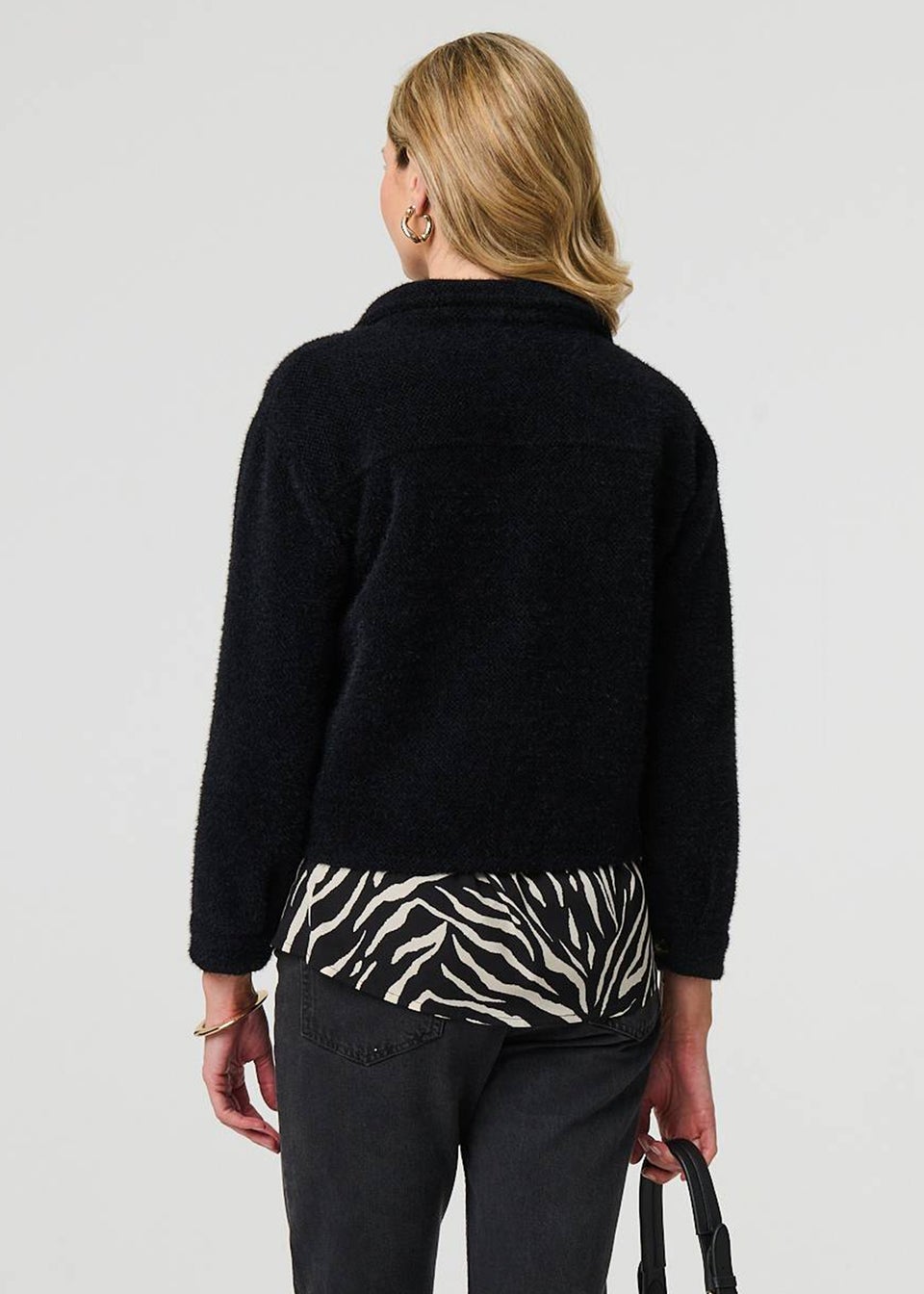 Izabel London Black Flannel Cropped Pocket Front Shacket