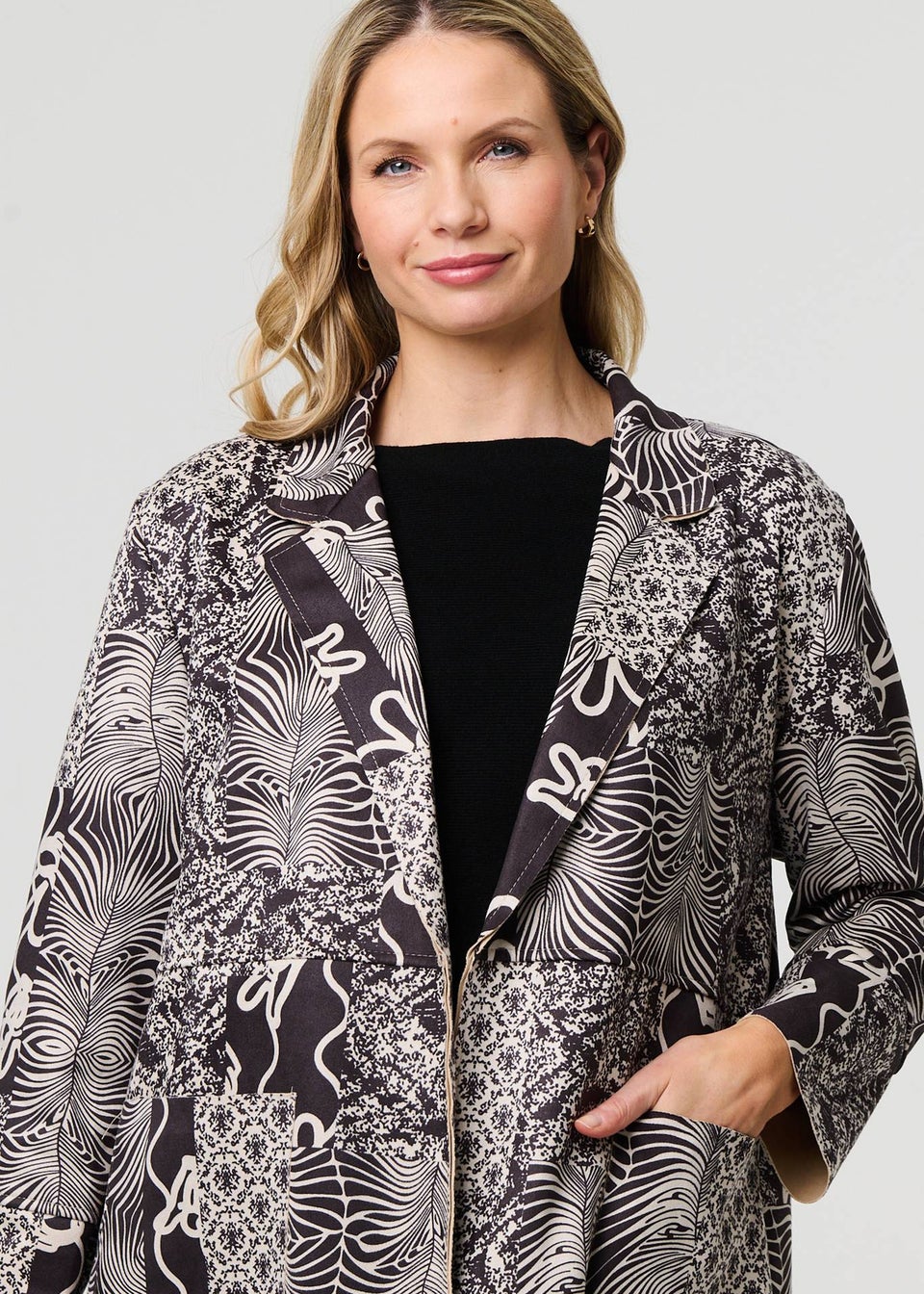 Izabel London Grey Patchwork Print Longline Blazer Jacket
