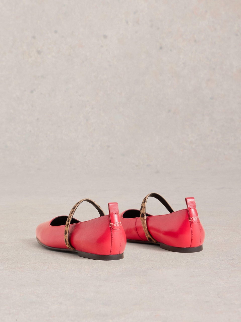 Ballerinas Minnie aus Leder