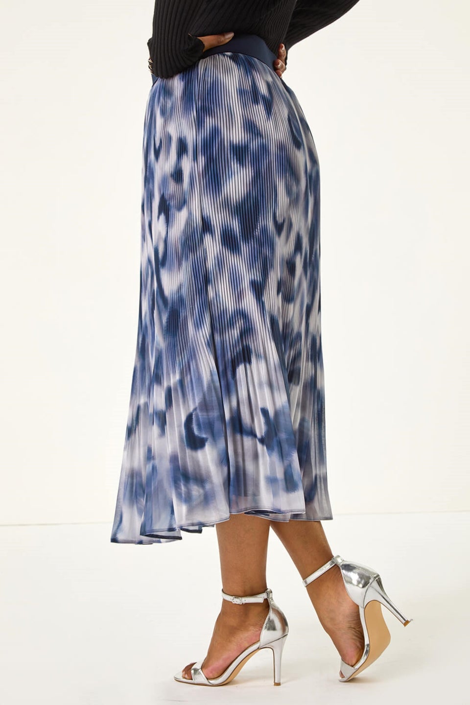 Roman Grey Petite Abstract Crystal Pleated Skirt