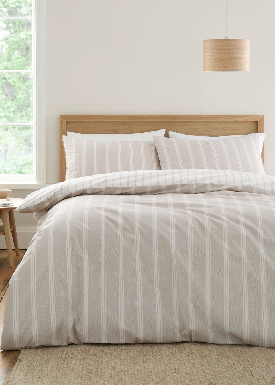 Bianca Fine Linens Ashford Stripe 200 Thread Count Cotton Percale Reversible Duvet Cover Set