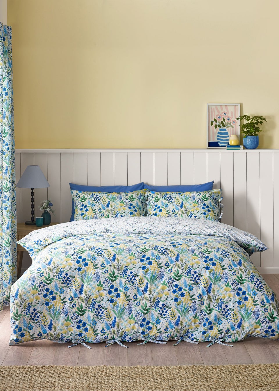 Catherine Lansfield Tilly Floral Reversible Duvet Cover Set