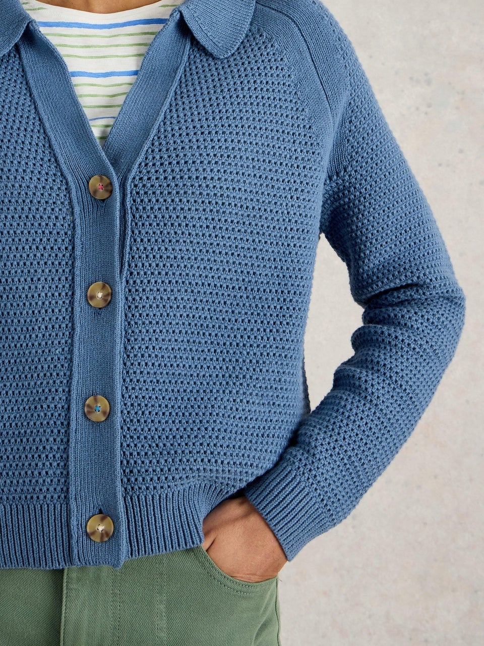 Strickjacke Chaterly mit Kragen