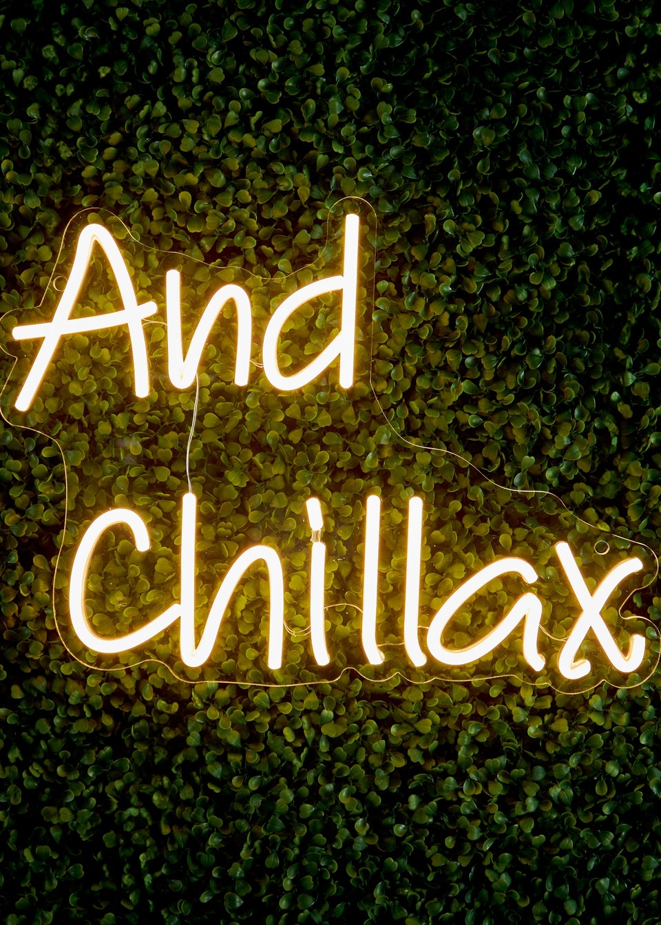 Premier Decorations LED Neon And Chillax Wall Sign