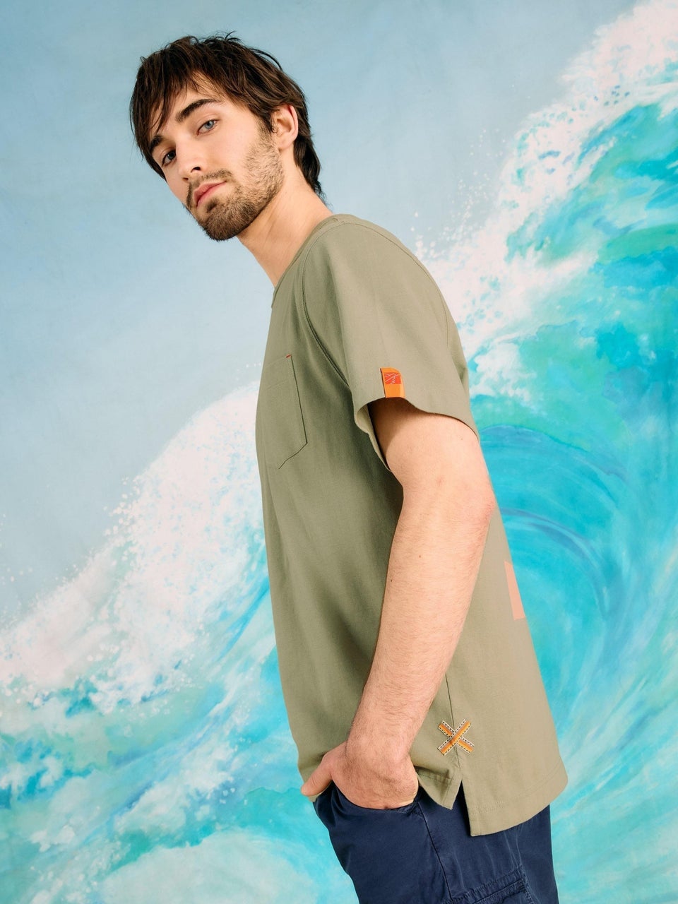 T-Shirt mit Tasche