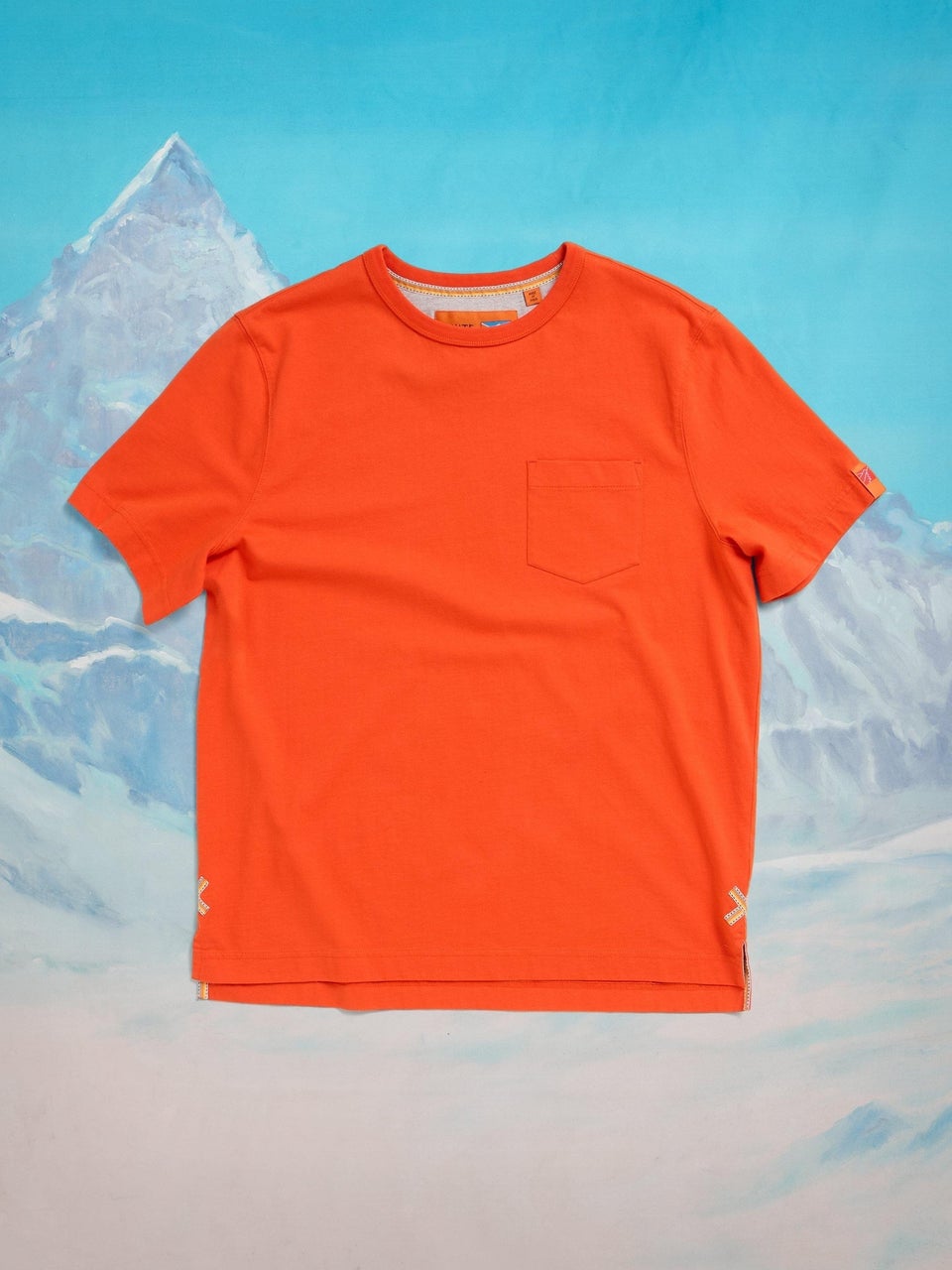 T-Shirt mit Tasche