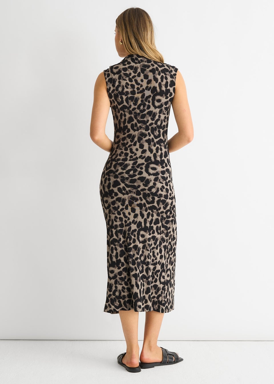 Gini London Light Grey Animal Print Ruched Midi Dress