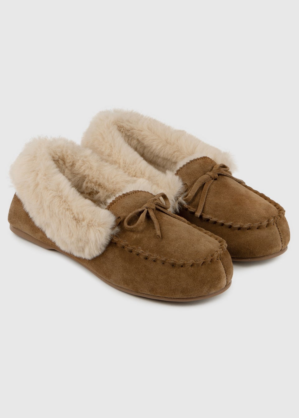 Totes Isotoner Tan Genuine Suede Moccasin with Faux Fur Lining