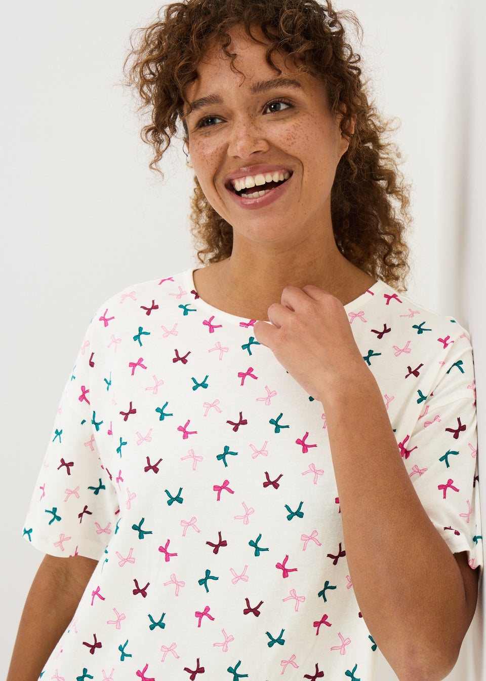 Cream Bow Pattern T-Shirt Nightie