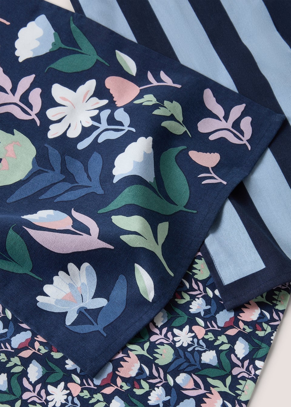 3 Pack Navy Floral Tea Towels
