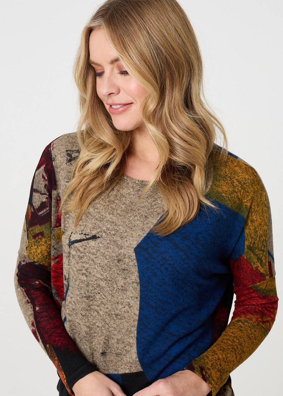 Izabel London Red Abstract Long Sleeve Relaxed Knit Top