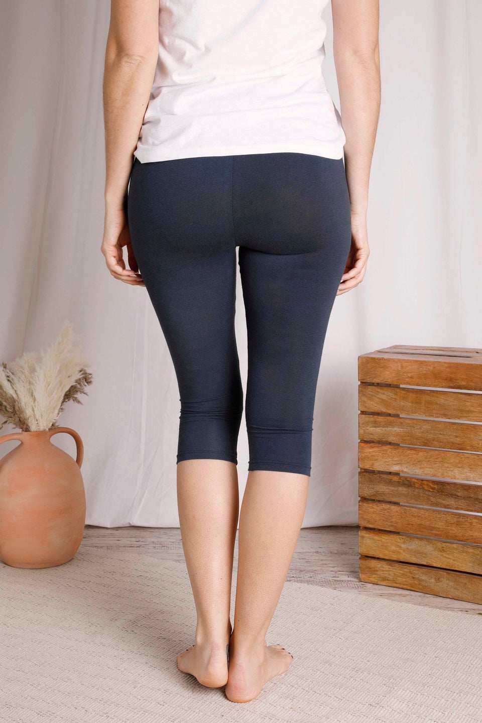 Weird Fish Navy Blondie Cropped Leggings