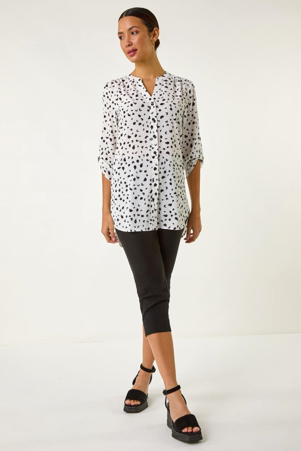 Roman Ivory Spot Print V-Neck Button Blouse