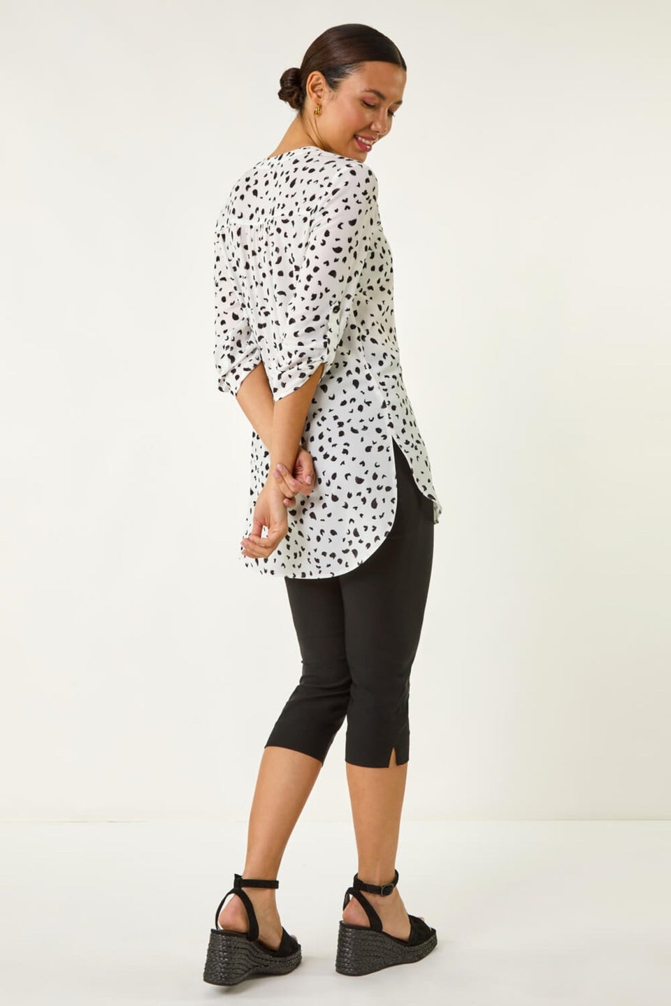 Roman Ivory Spot Print V-Neck Button Blouse