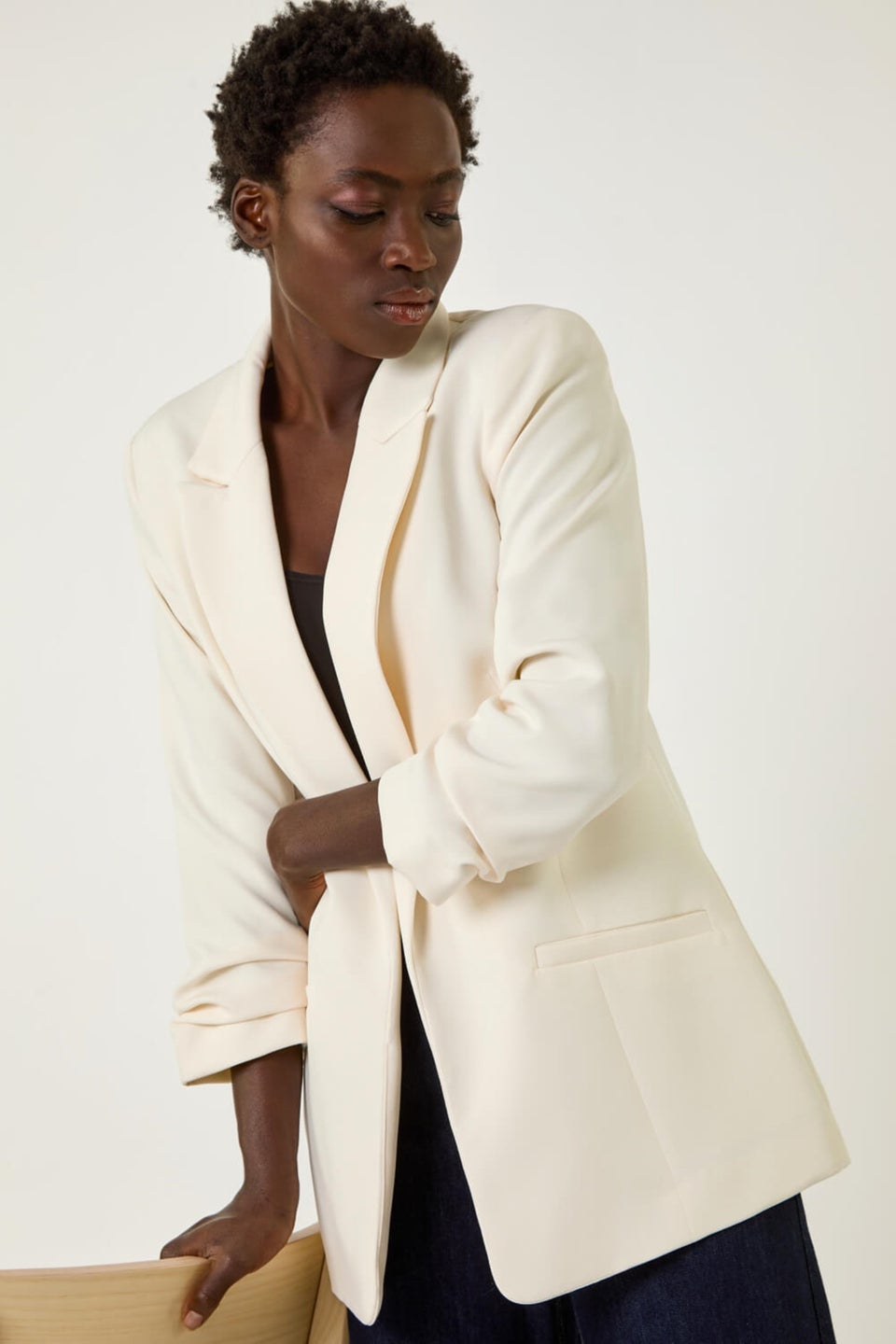 Roman Ivory Tailored Ruched Sleeve Stretch Blazer
