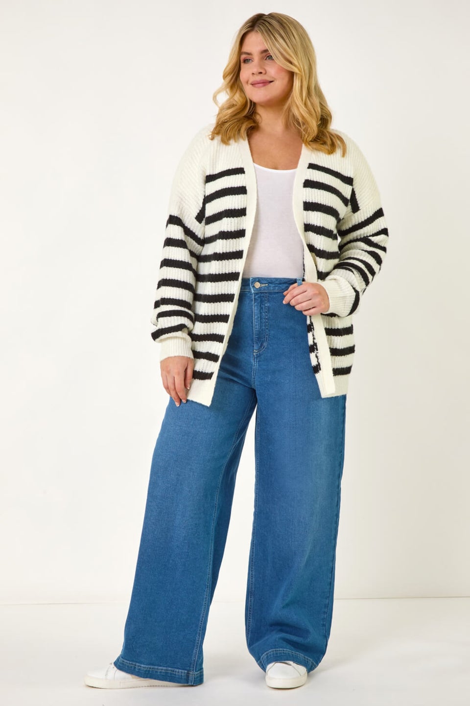Roman Black Curve Stripe Edge to Edge Cardigan