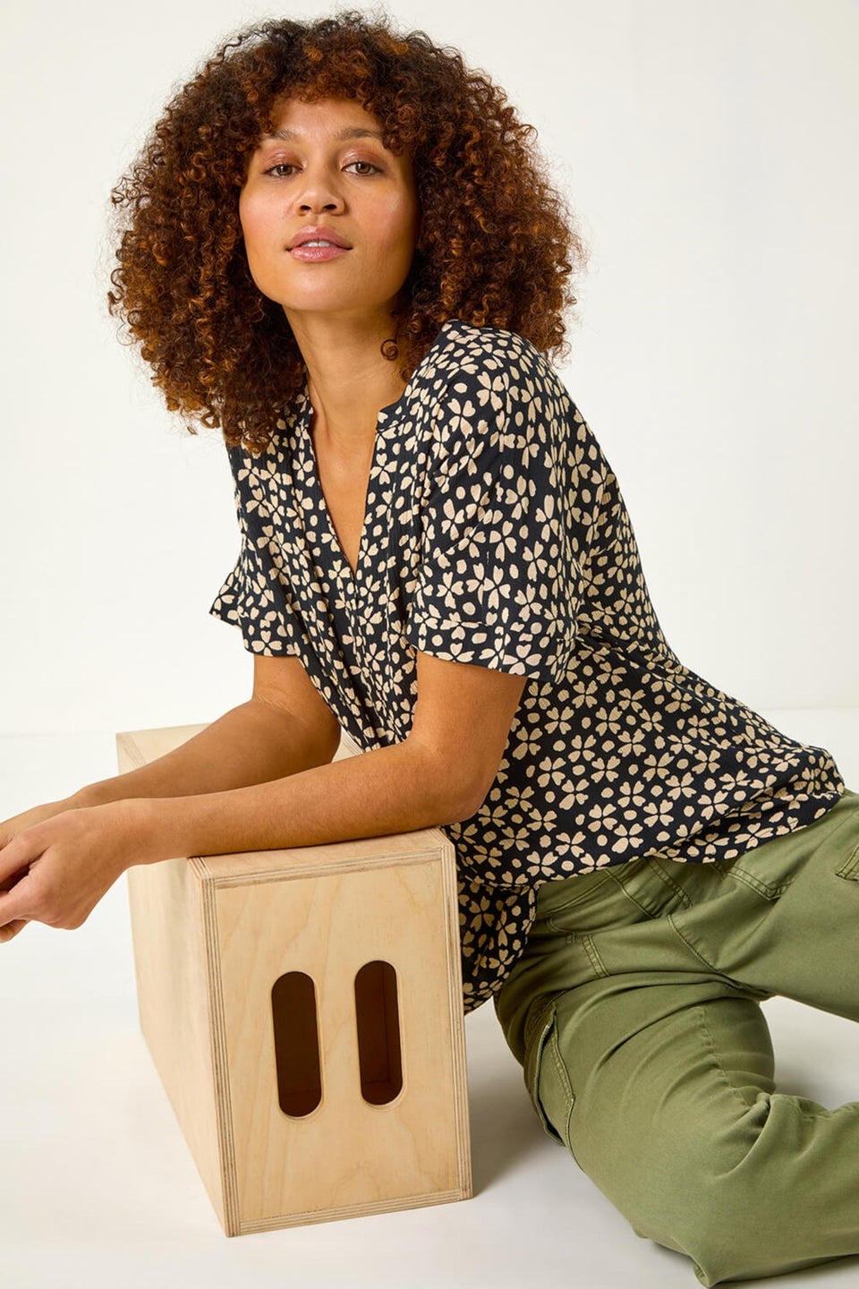 Roman Black Abstract Print V-Neck Tunic Top