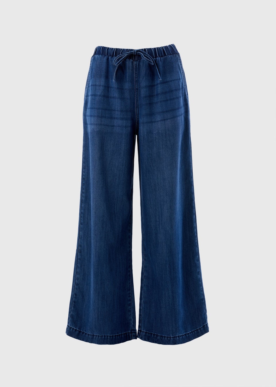 Dark Wash Comfort Fit Wide Leg Jeans