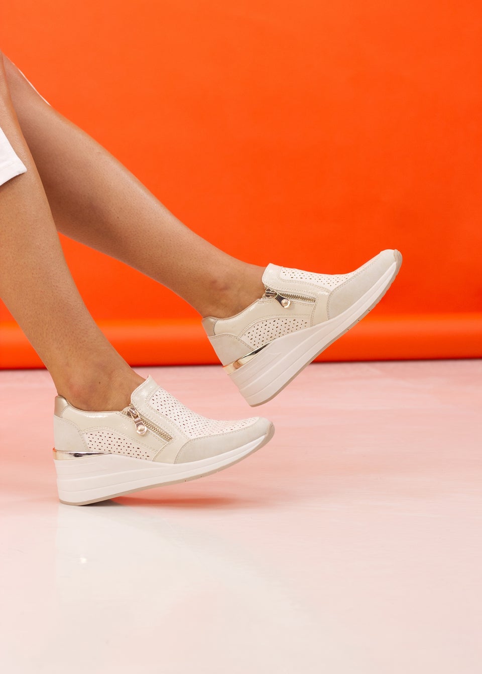 Lunar Beige Barcelona Wedge Trainer