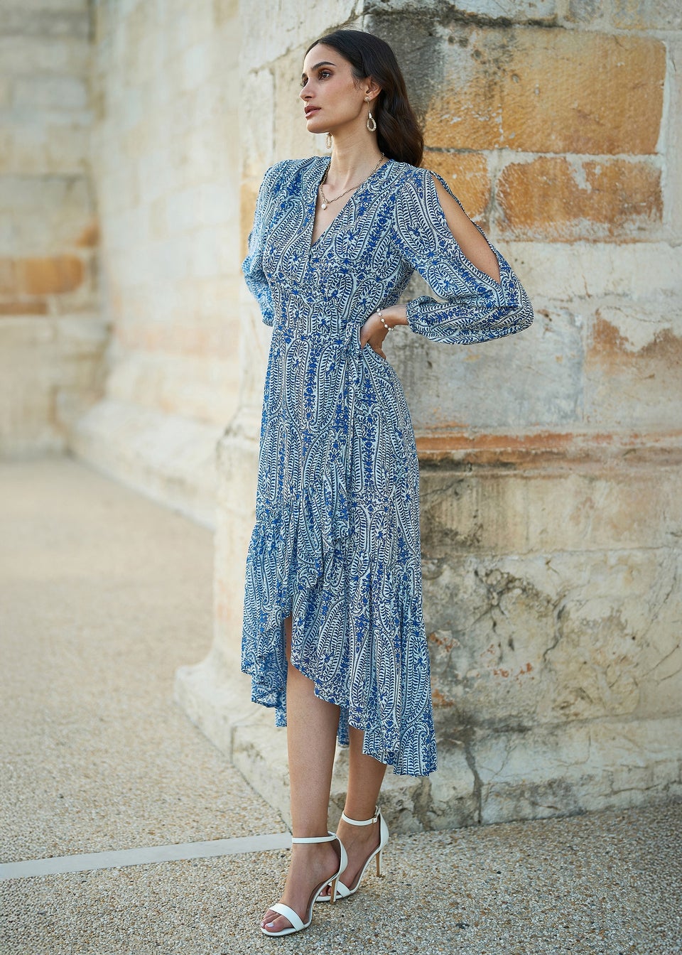 Yumi Blue Paisley Dipped Hemline Midi Dress With Open Long Sleeves