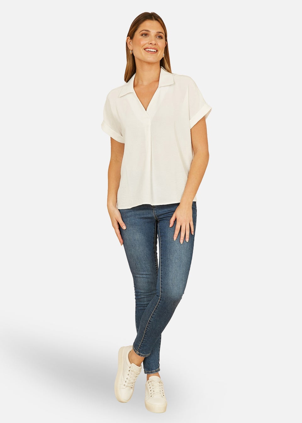 Yumi White Stretch Relaxed Top With Collar