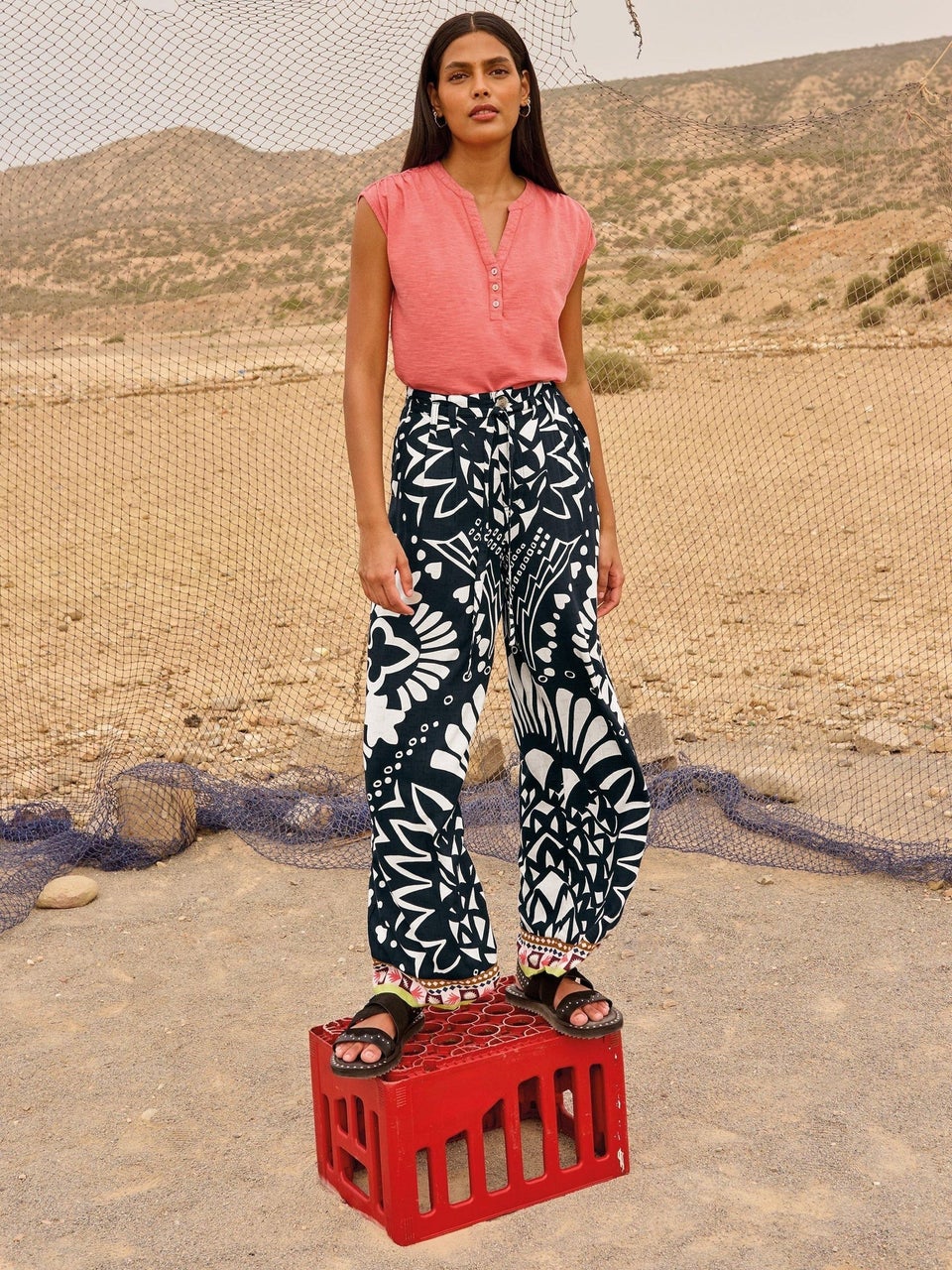 Hose Farah mit weitem Bein