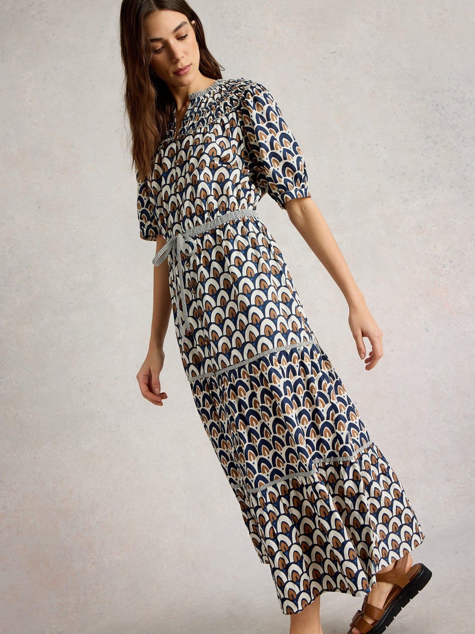 Gestuftes Kleid Ariel mit Print-Mix