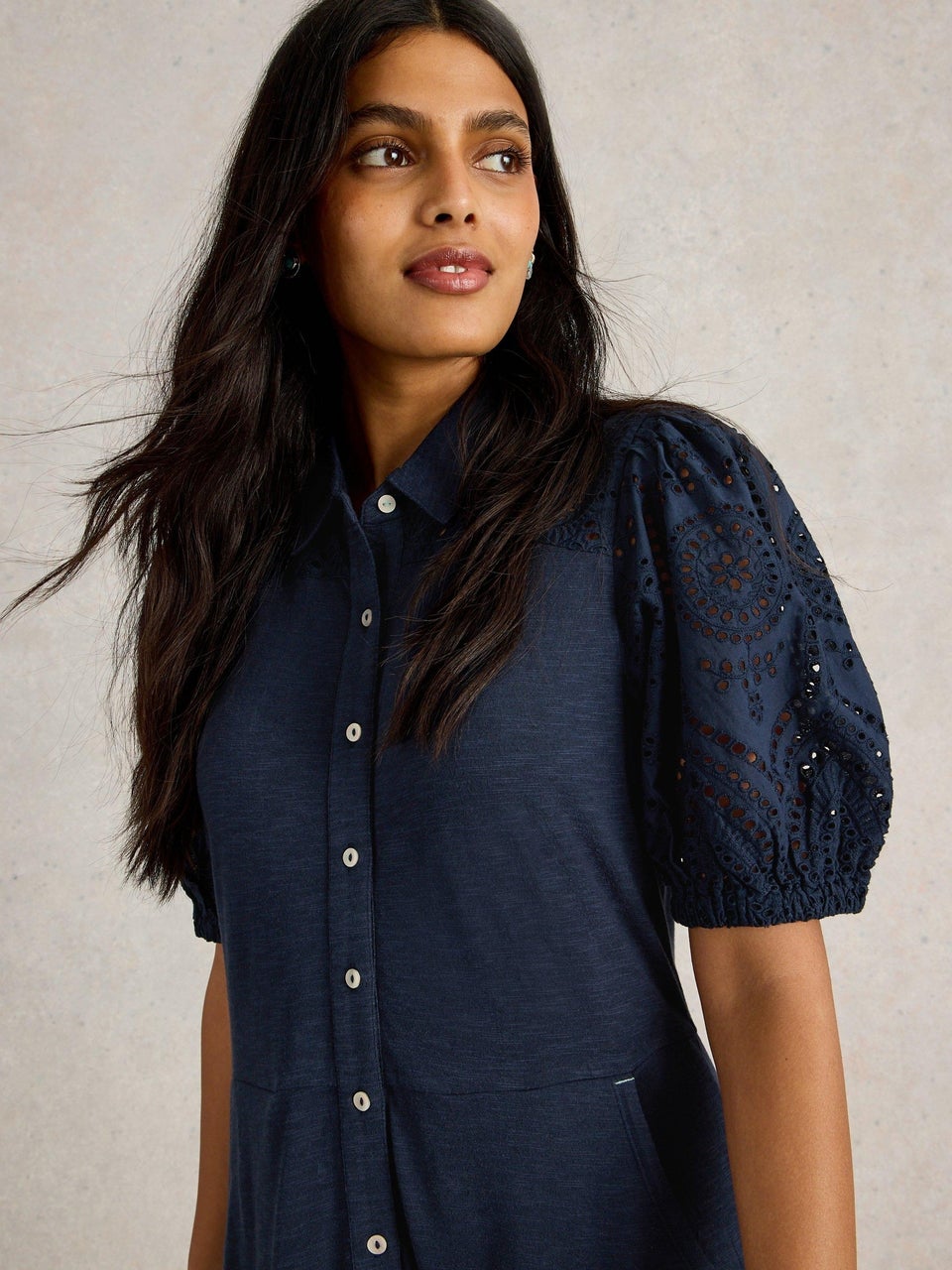Besticktes Kleid Rua