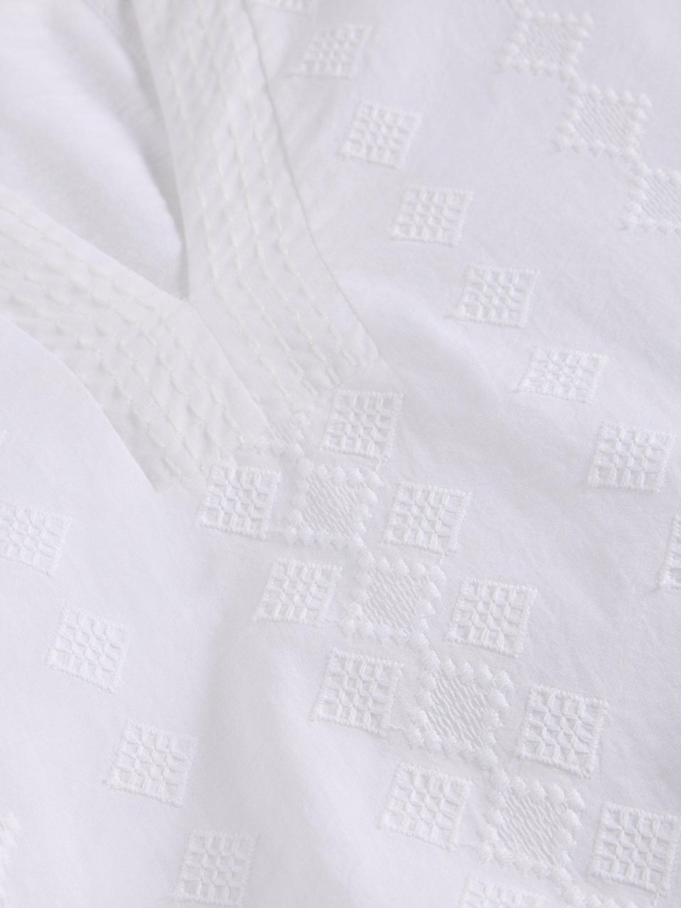 T-Shirt Weaver mit Keilausschnitt