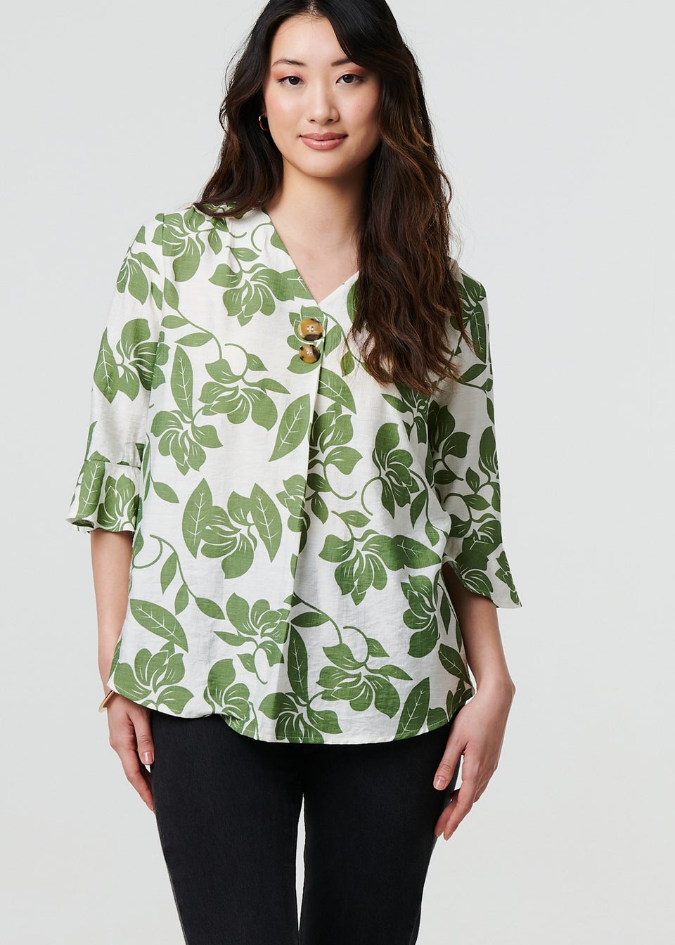 Izabel London Sage Leaf Print Flare Sleeve Blouse