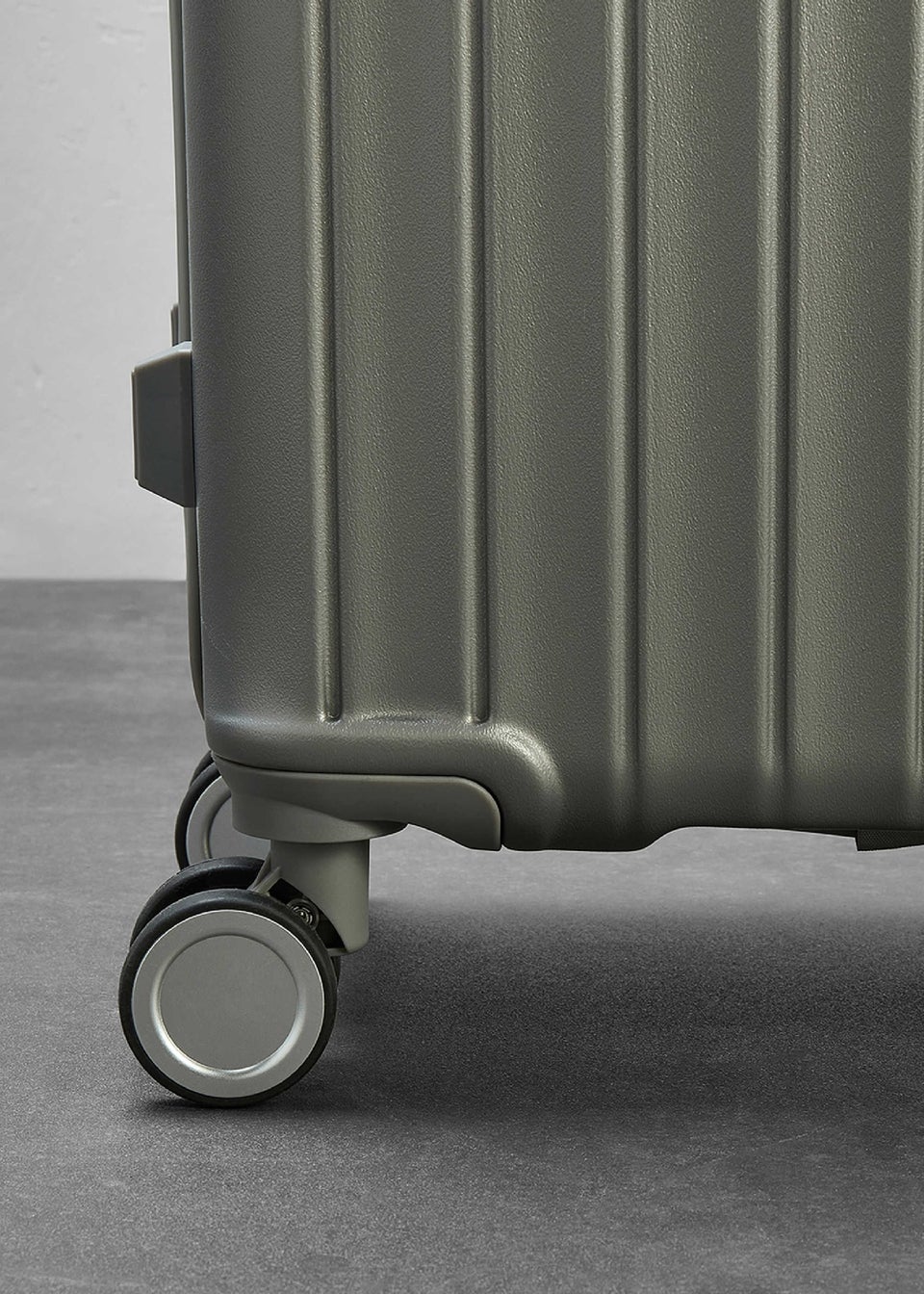 Rock Aspen Suitcase Charcoal