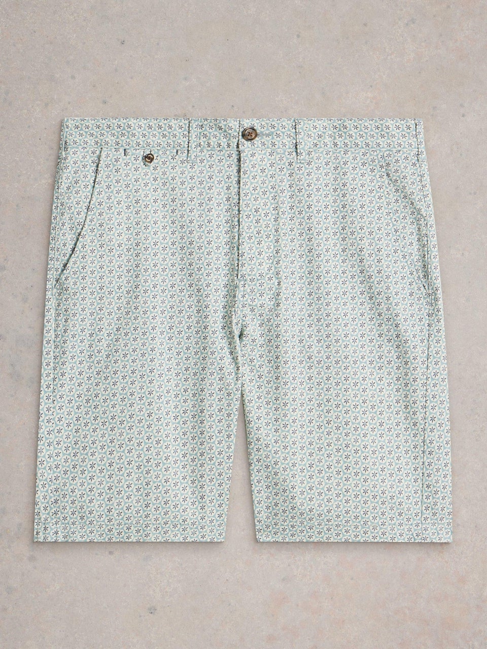 Chinoshorts mit Geoprint