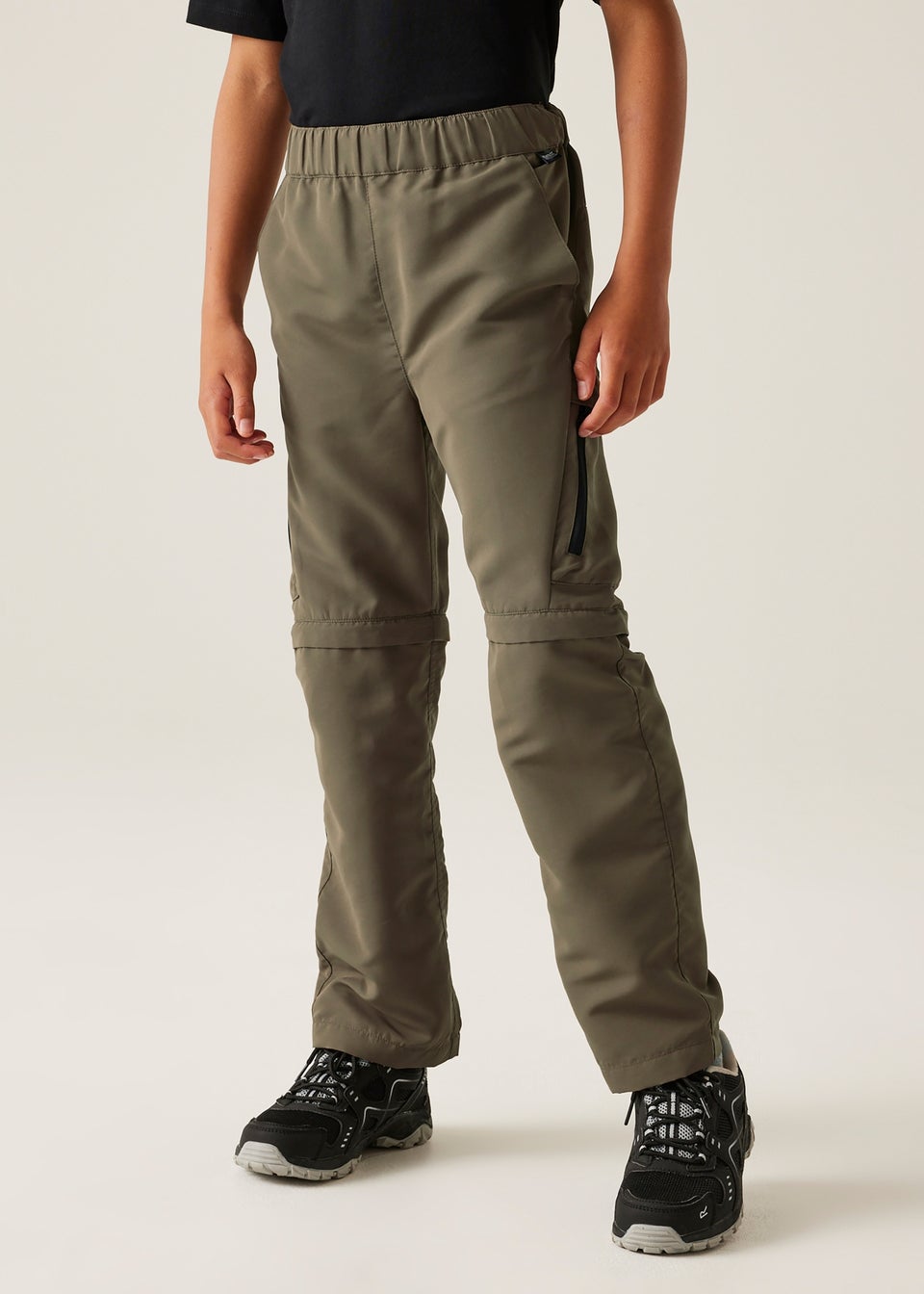 Regatta Mocha Treetop Kids' Sorcer III Lightweight Trousers (3- 16 Yrs)