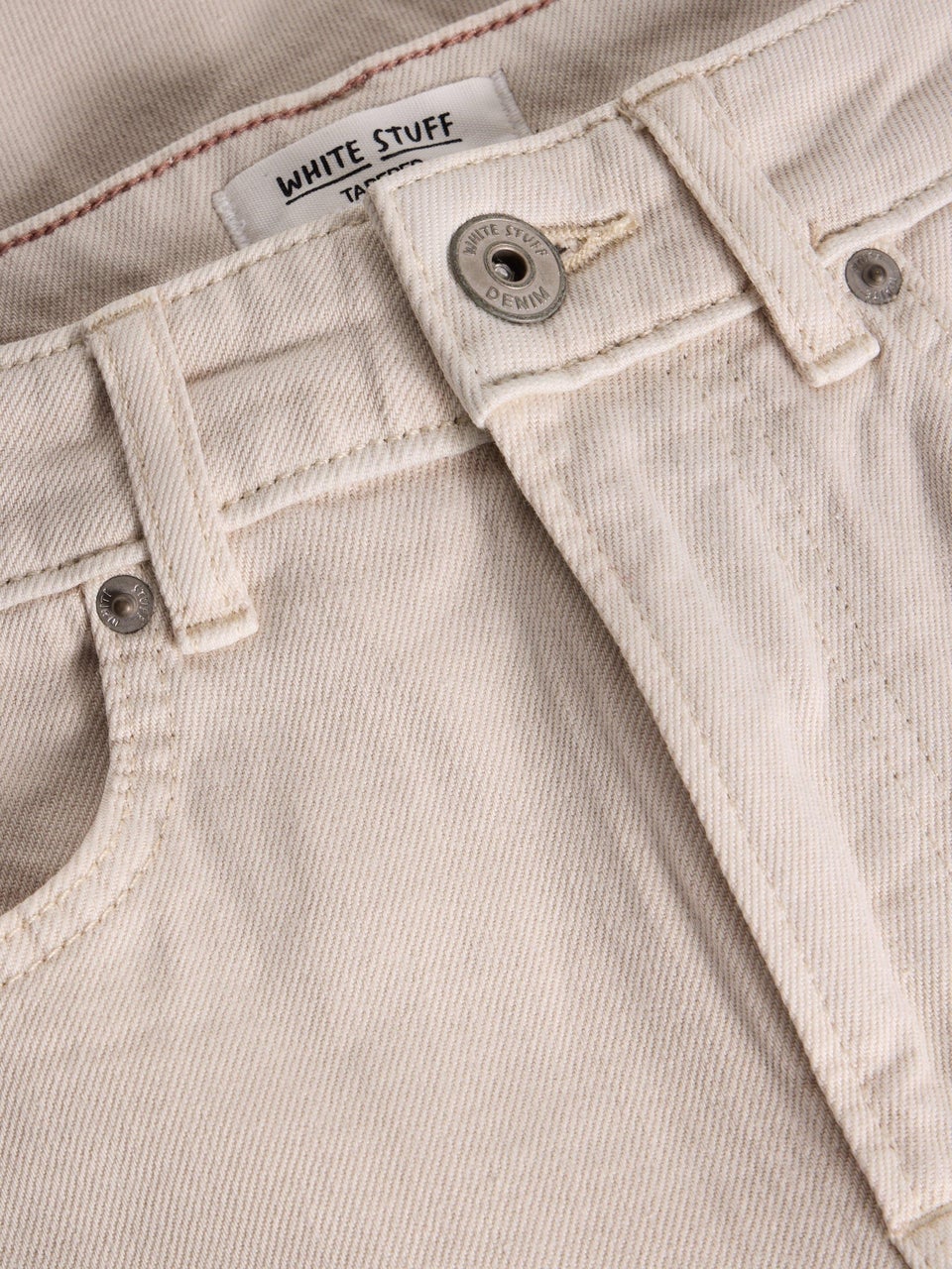 Schmal zulaufende Jeans Tilly