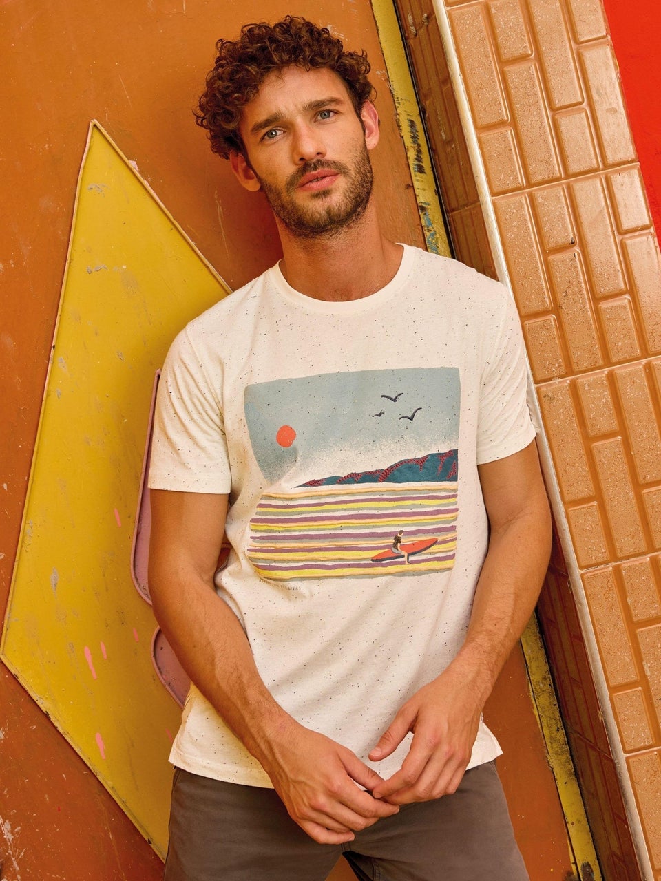 T-Shirt Abersoch mit Surfergrafik