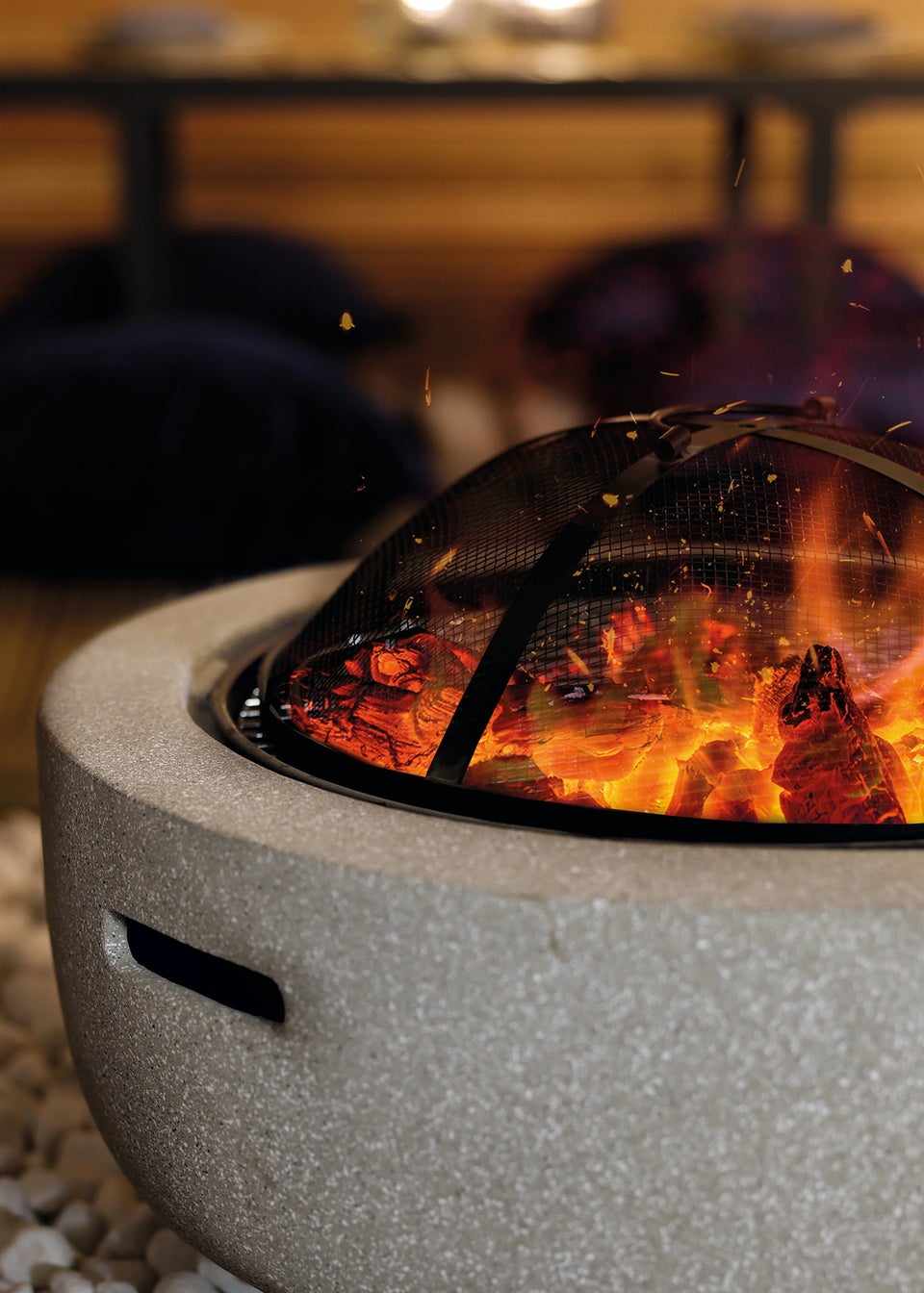 Charles Bentley Round Magnesia Fire Pit with Mesh Cover Cooking Grill