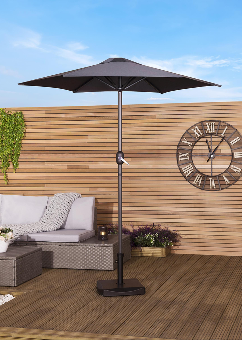 Charles Bentley Garden Patio Market Umbrella Parasol Crank Function Black